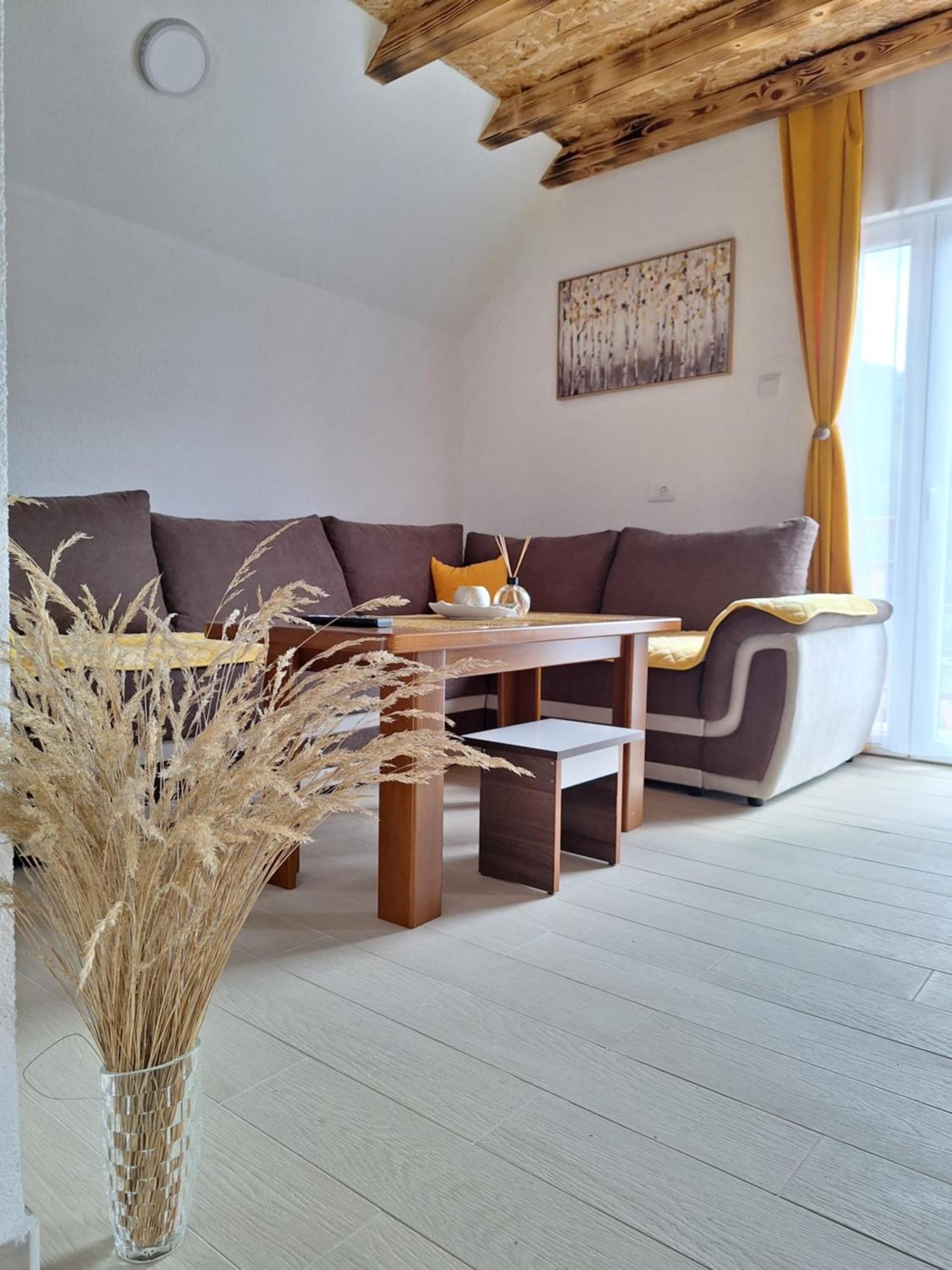 Apartmani Lena بلوزين المظهر الخارجي الصورة