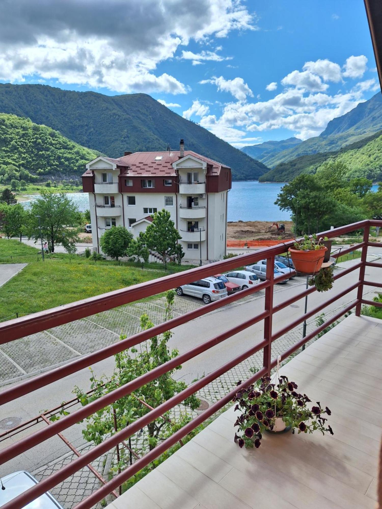 Apartmani Lena بلوزين المظهر الخارجي الصورة