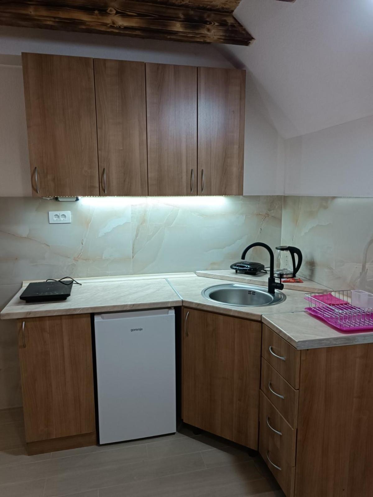 Apartmani Lena بلوزين المظهر الخارجي الصورة