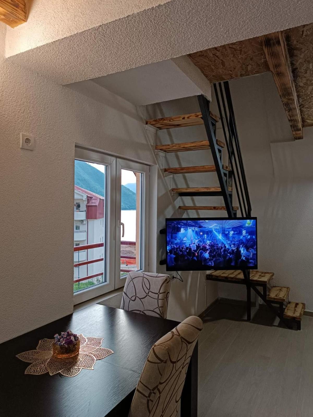 Apartmani Lena بلوزين المظهر الخارجي الصورة