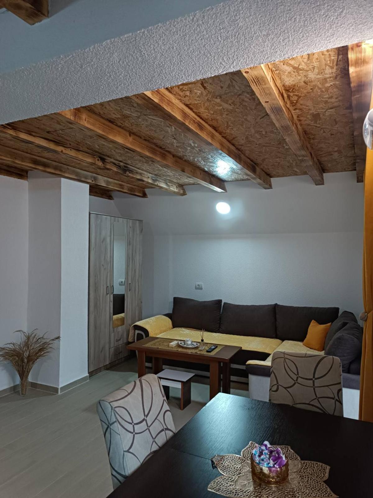 Apartmani Lena بلوزين المظهر الخارجي الصورة