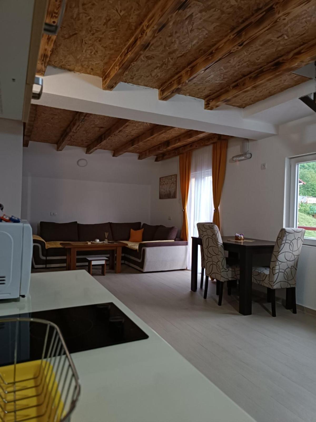 Apartmani Lena بلوزين الغرفة الصورة
